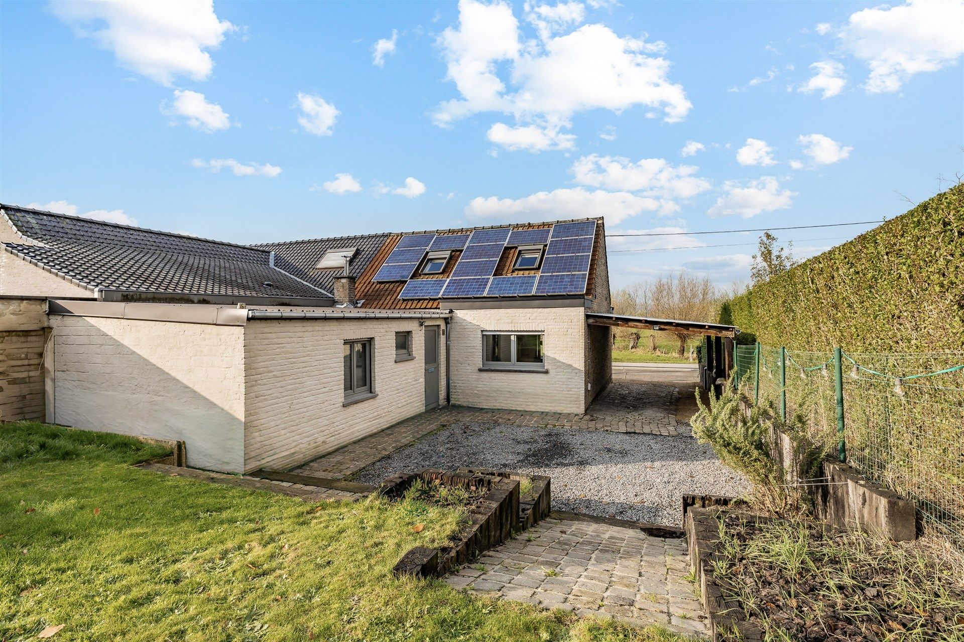 Charmante woning met 2slks en uniek verzicht foto 19