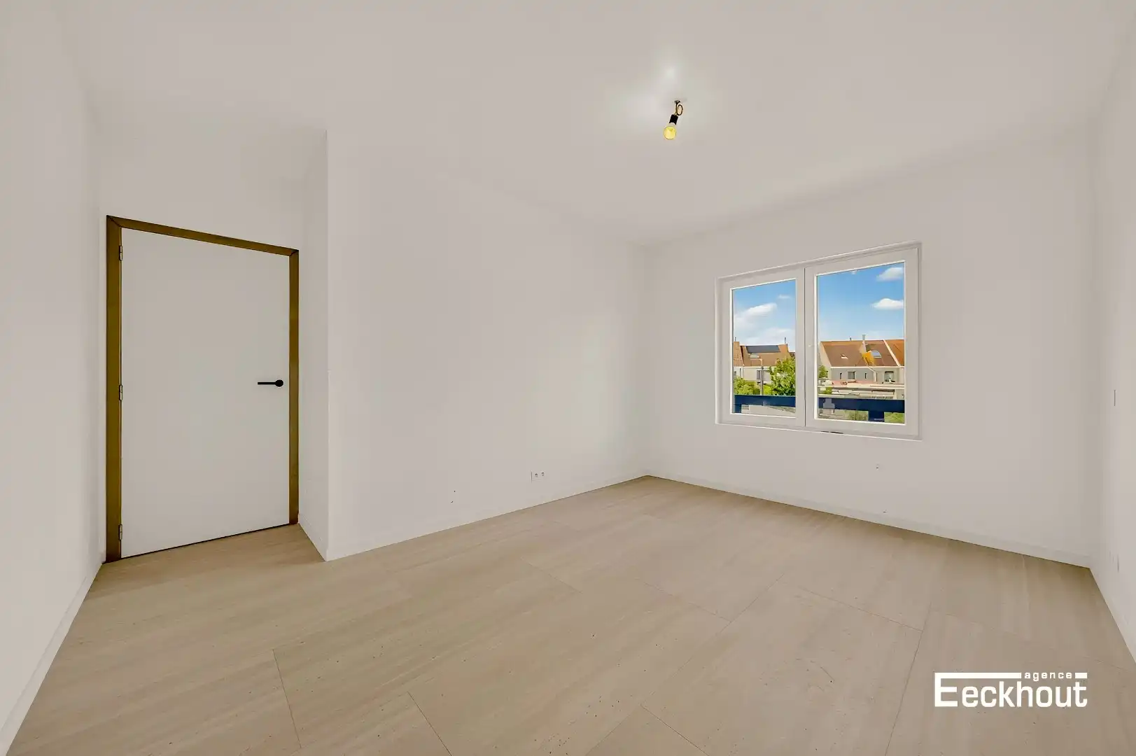 Mooi gerenoveerd appartement met 3 slaapkamers en terrassen! foto 7