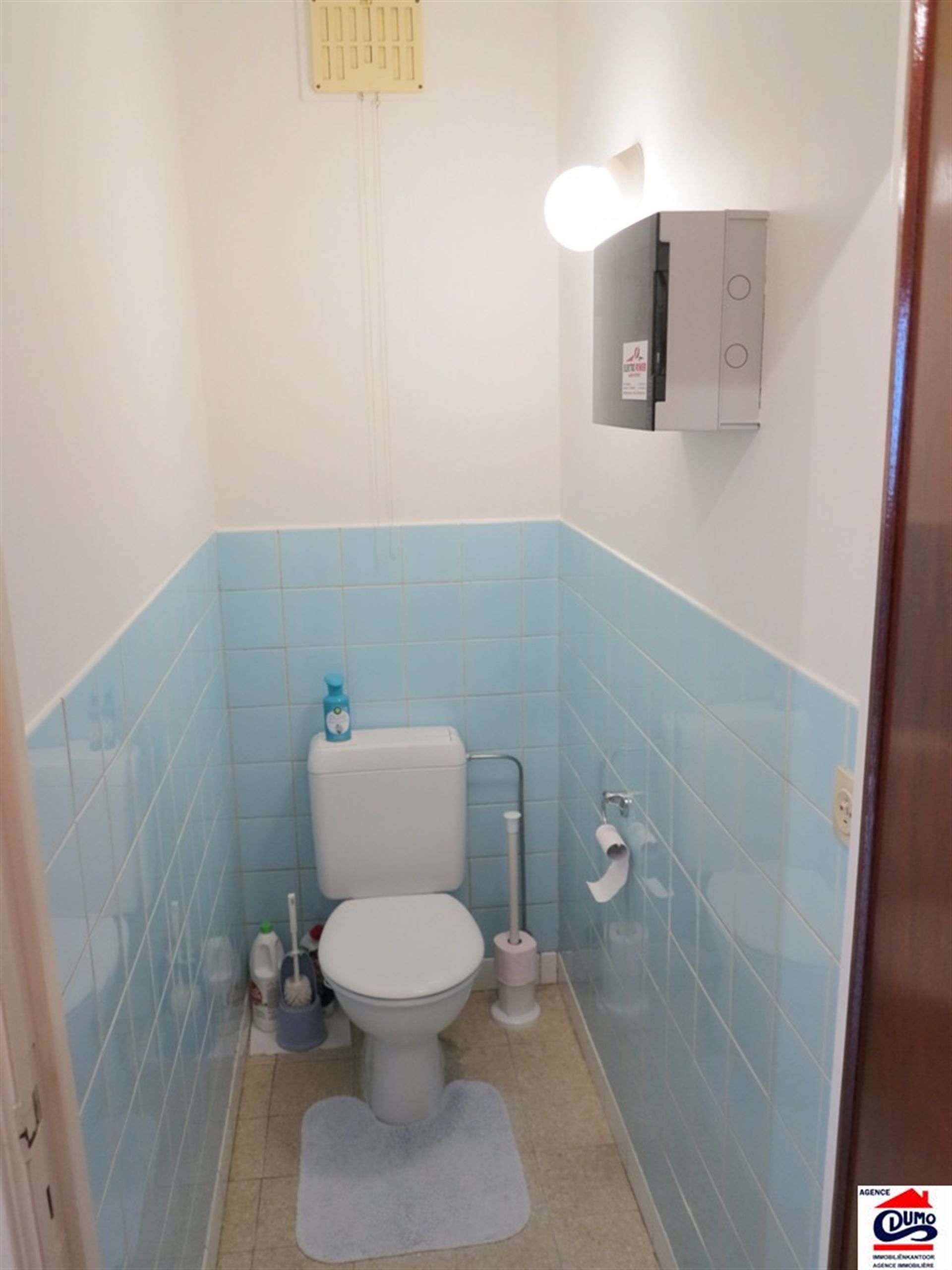 Gemeubeld appartement met twee slaapkamers foto 18