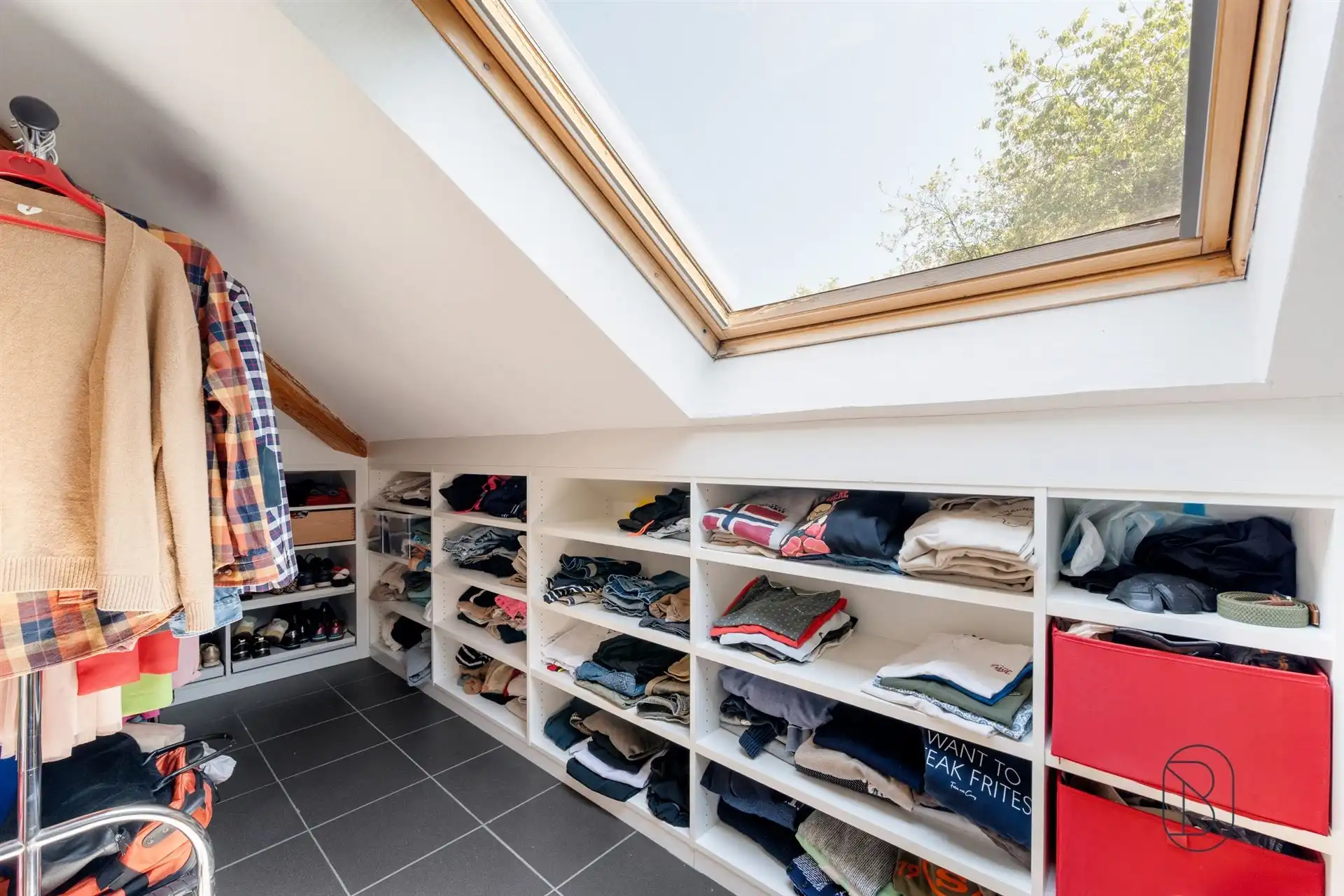 Instapklare mooie villa met 3 slk.  foto 21