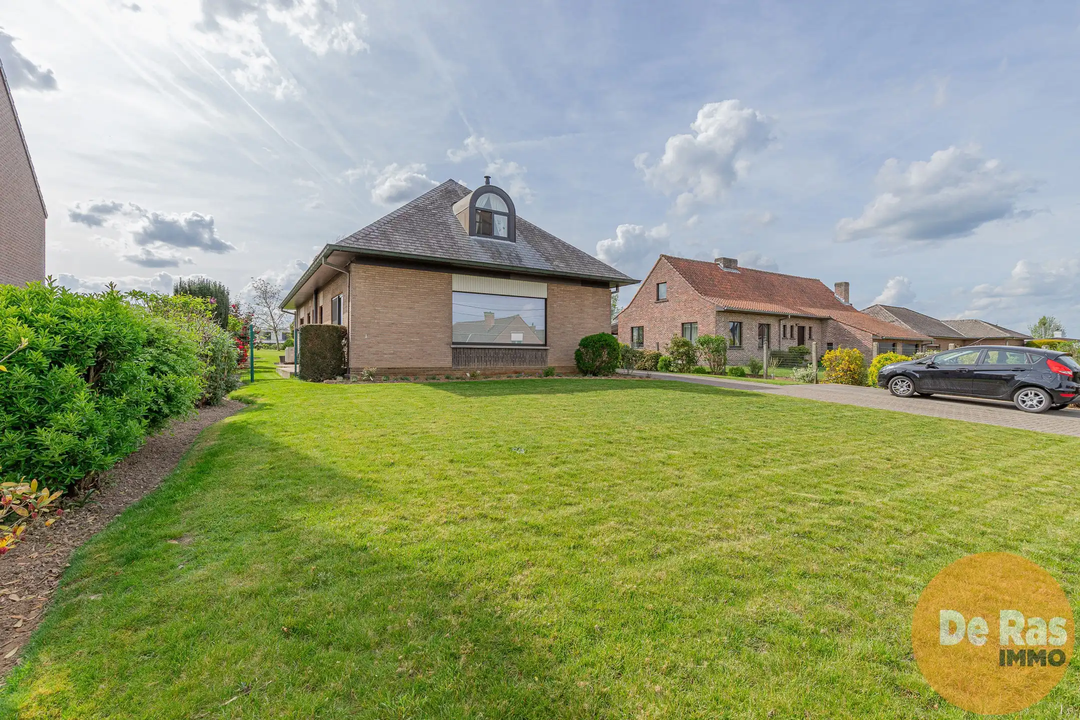HEKELGEM –Mooie villa met 4 slaapkamers en schitterende tuin foto 3