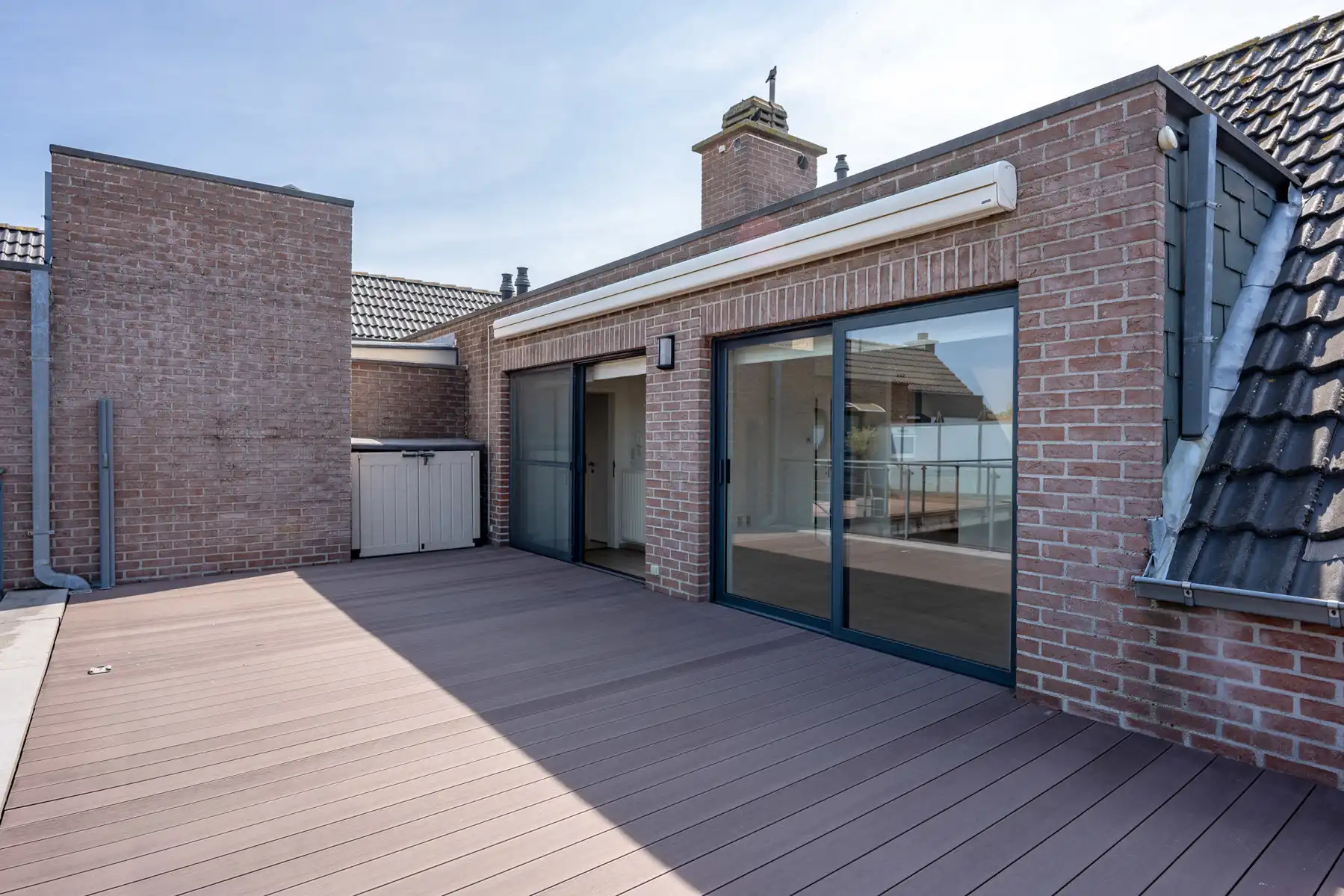 Instapklaar appartement, groot terras, staanplaats en lift! foto 11