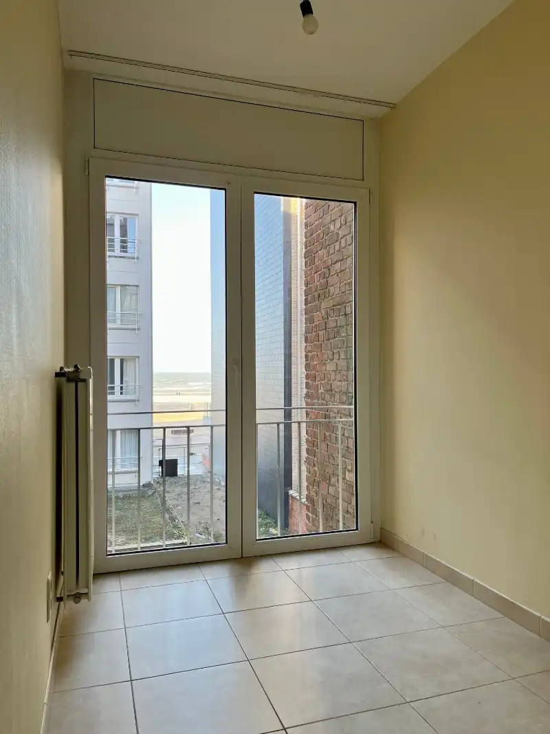 Zonnig appartement met een centrale ligging: alle voorzieningen en het strand binnen handbereik! foto 8