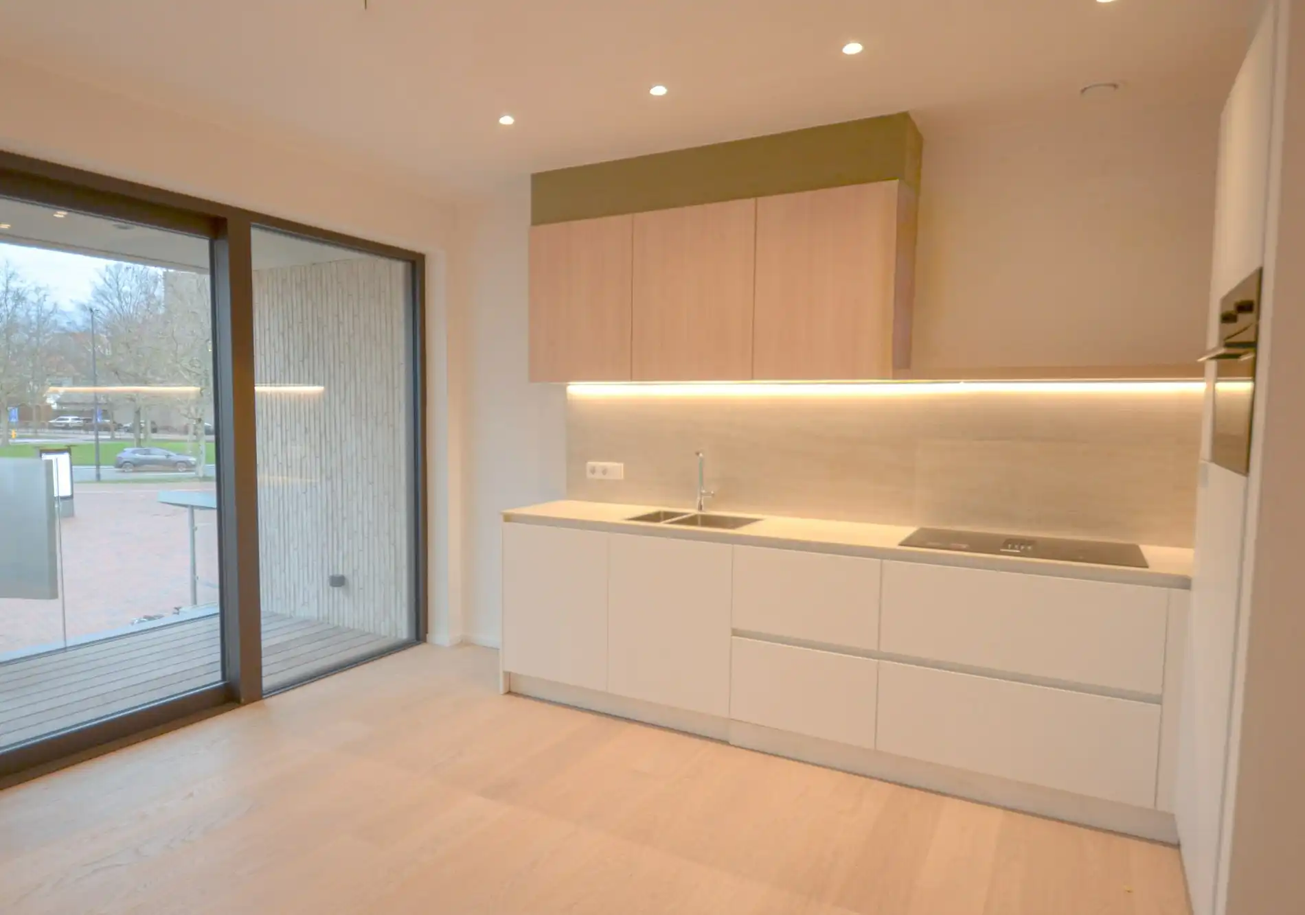 Nieuwbouw: Licht en modern nieuwbouwappartement met terras nabij Duinenwater. foto 2