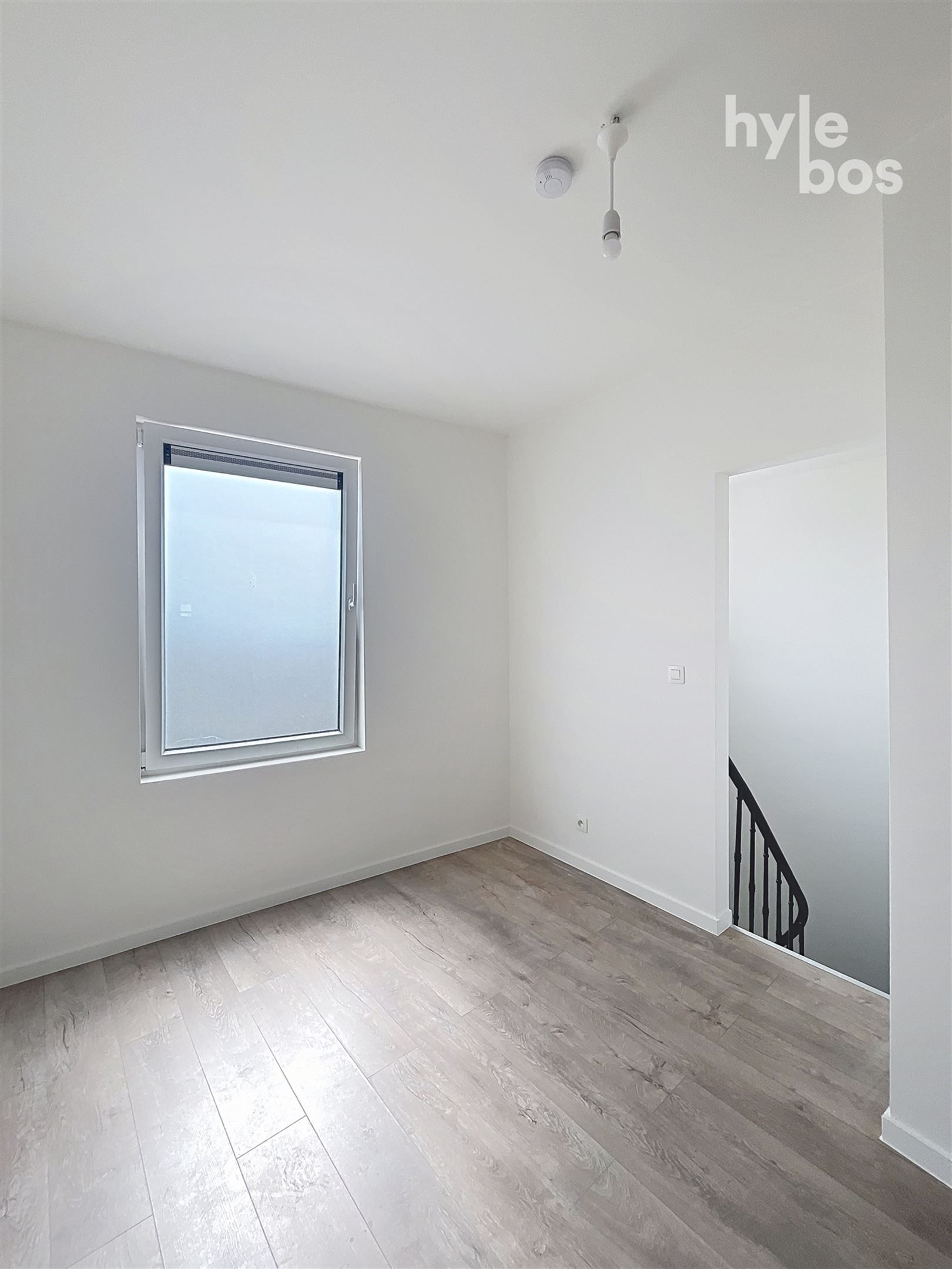 In stadscentrum gelegen, gerenoveerde woning met 3 slaapkamers foto 13