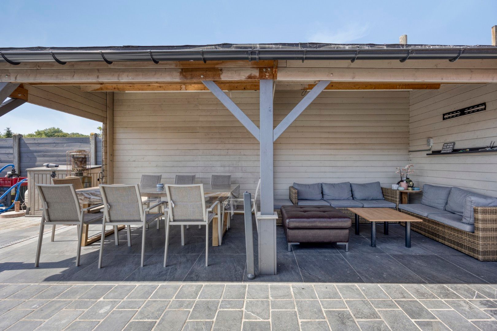 Verrassend ruime instapklare woning met 6 slaapkamers en zonnige tuin – hartje Meerbeke foto 16