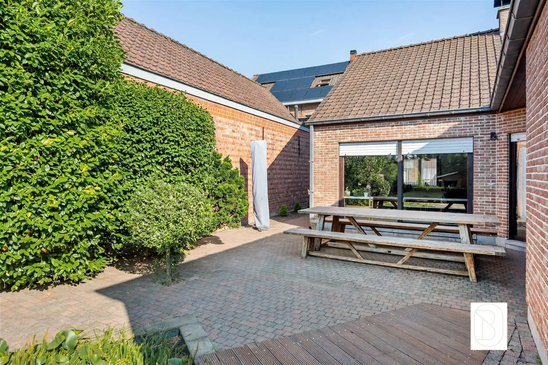Instapklare woning met grote aangename tuin.  foto 10