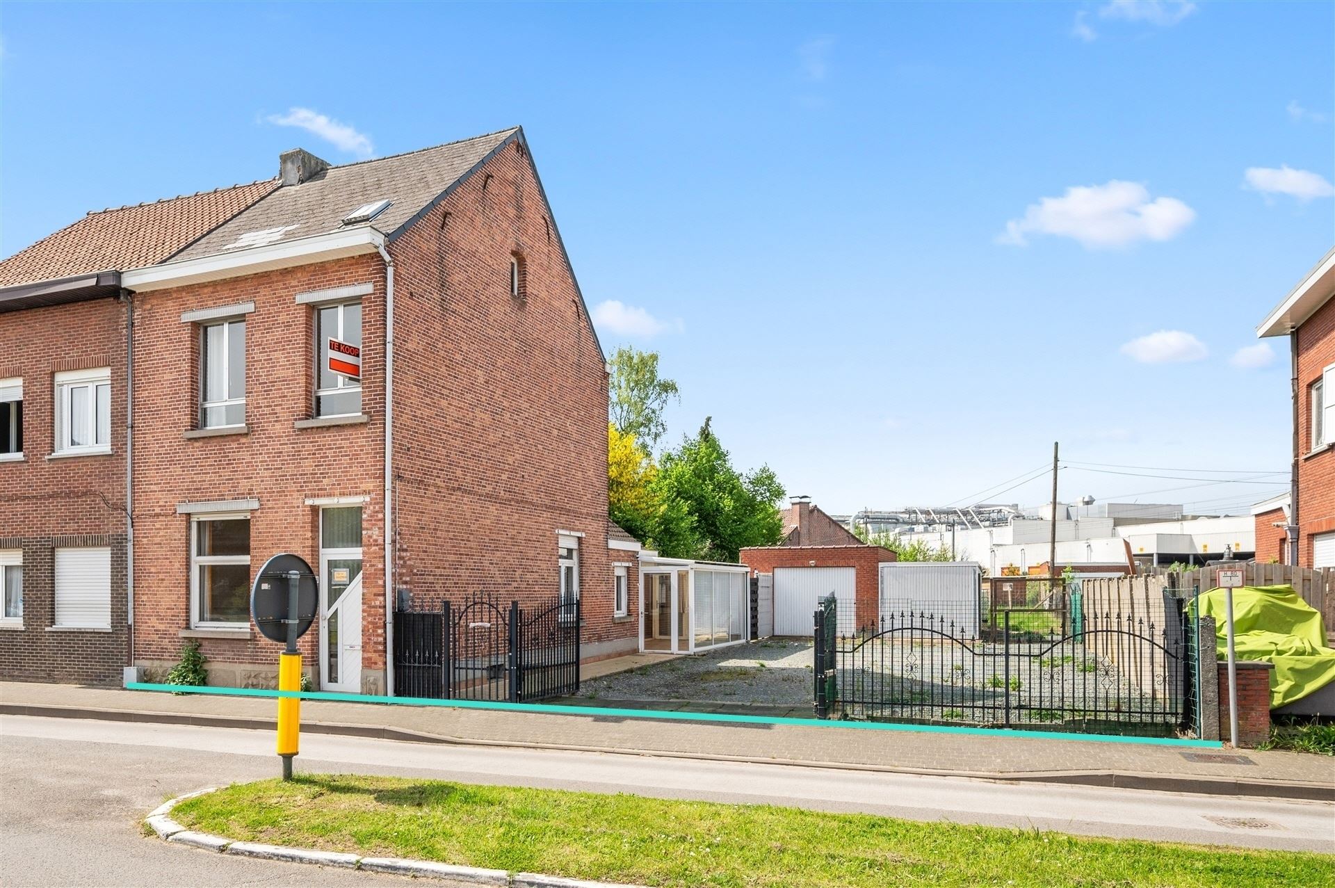 Af te breken woning op een perceel van 873m² foto 4