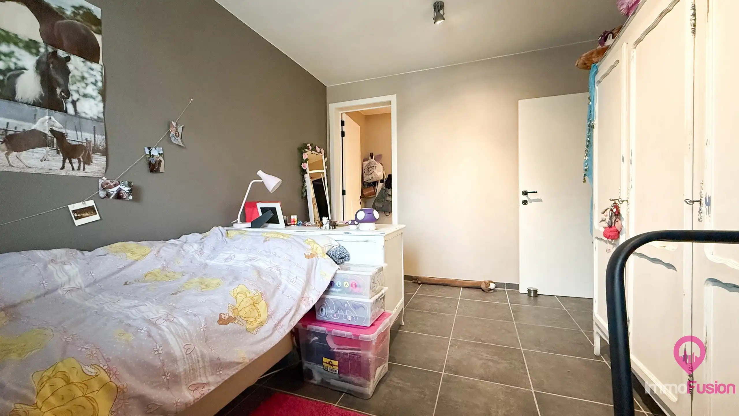 Gerenoveerde landelijk moderne woning op 21 are met 4 suites! foto 25