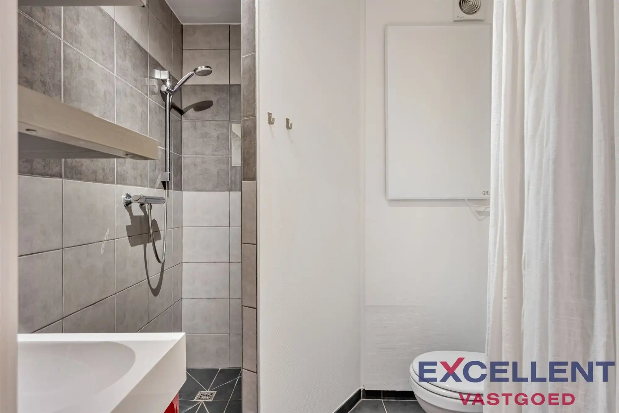 Centraal gelegen appartement te koop in Deinze foto 11