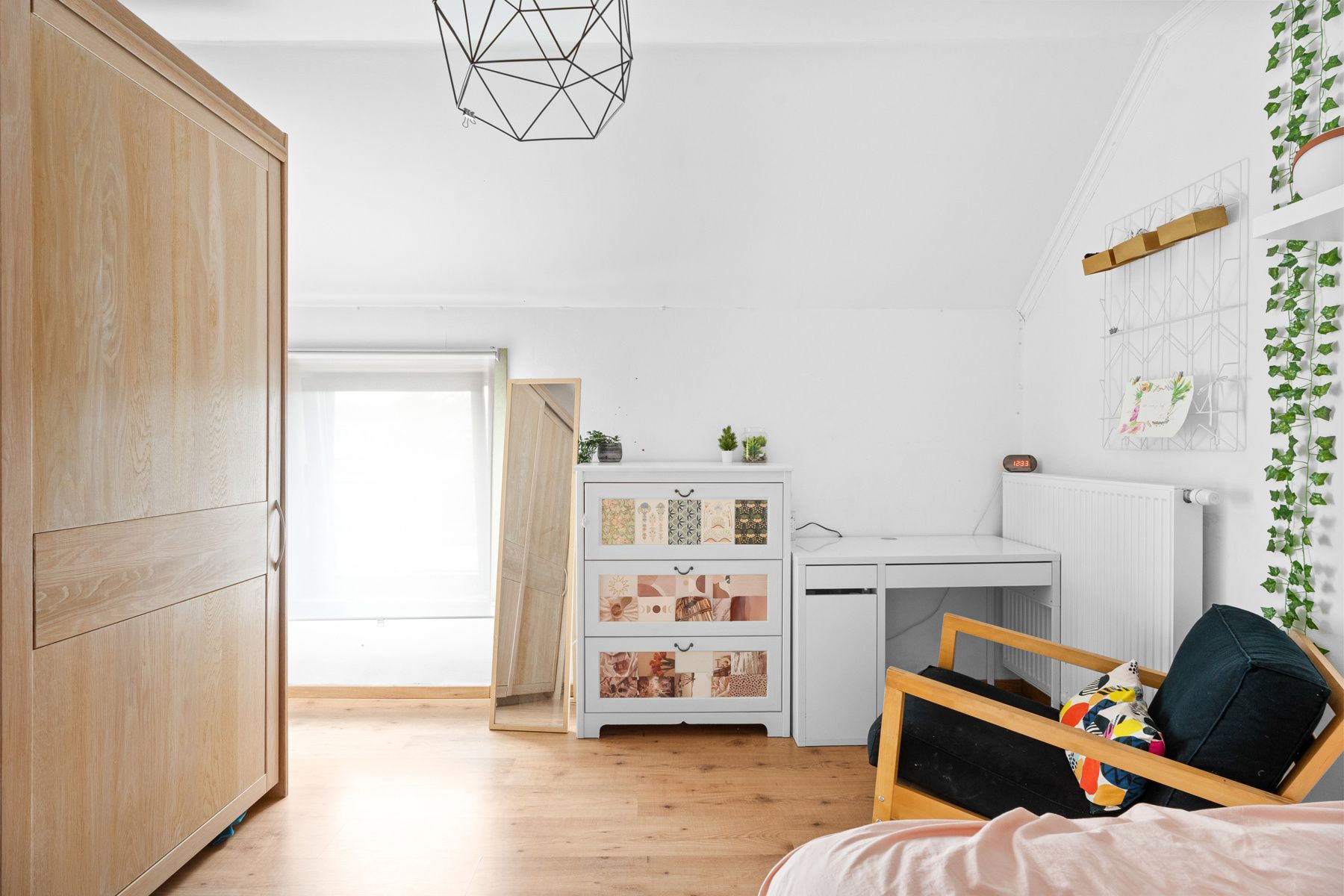 Volledig gerenoveerde 3-slpkamerwoning met tuin in Wetteren! foto 14
