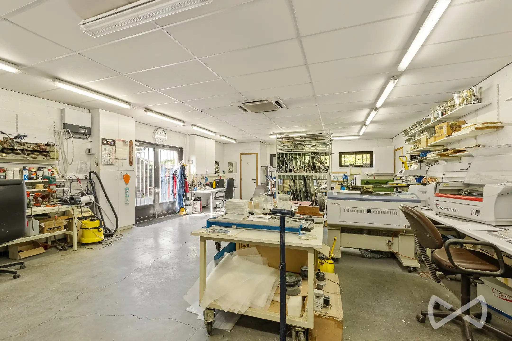 TE KOOP | Veelzijdig pand met 5 kamers en atelier van 80 m² foto 28