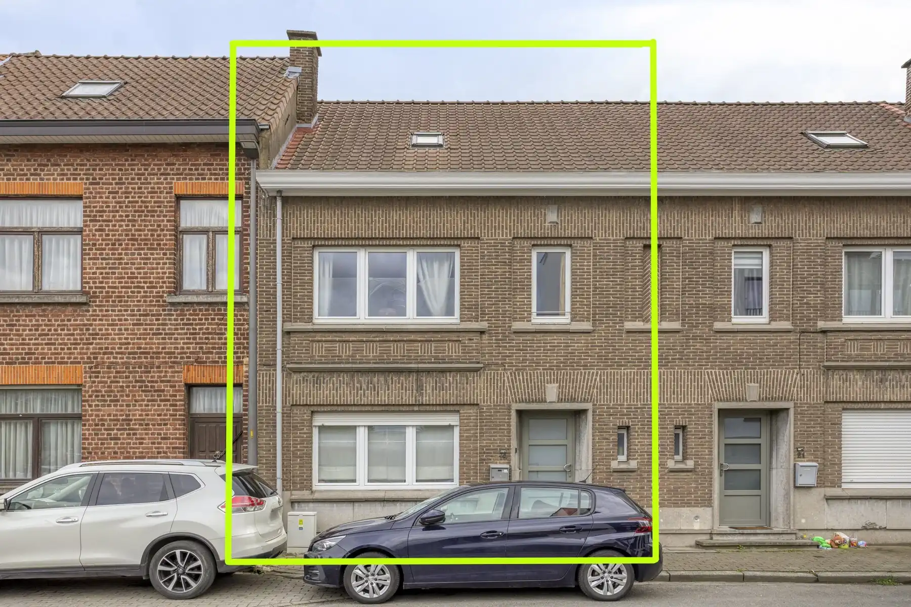 Goed gelegen woning met 3 slaapkamers, bureau en tuin foto 2