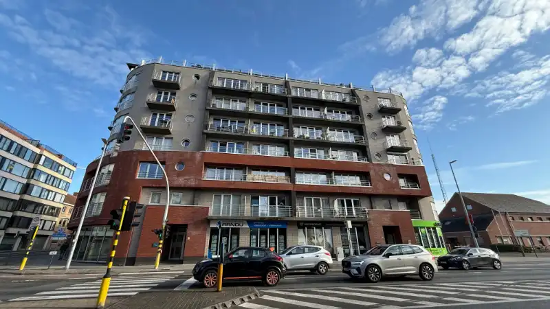 Centraal gelegen appartement met 3 slaapkamers en autostandplaats foto 2