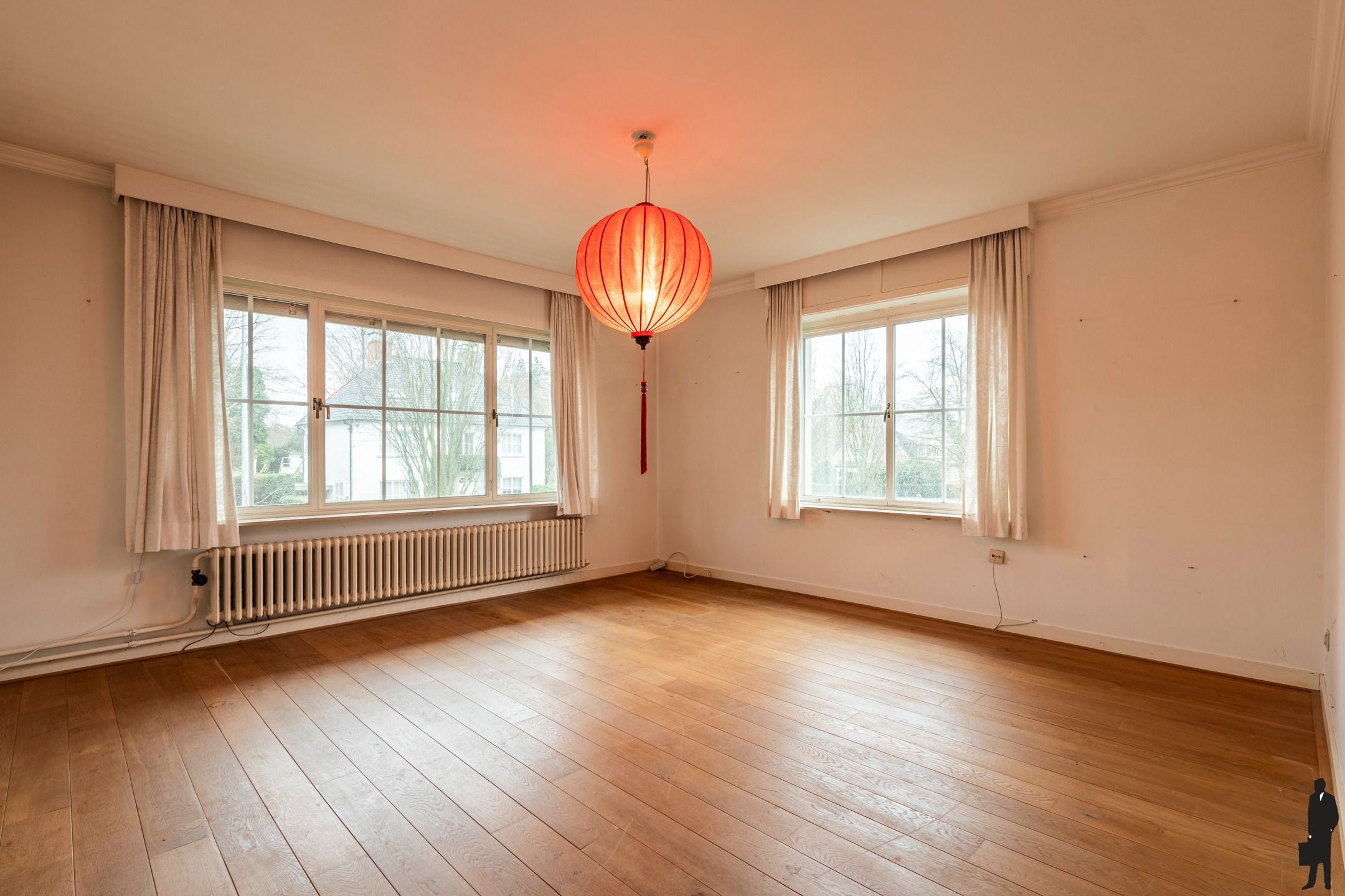 Statige en ruime gezinswoning met 5 slpks op 1.065m² foto 15