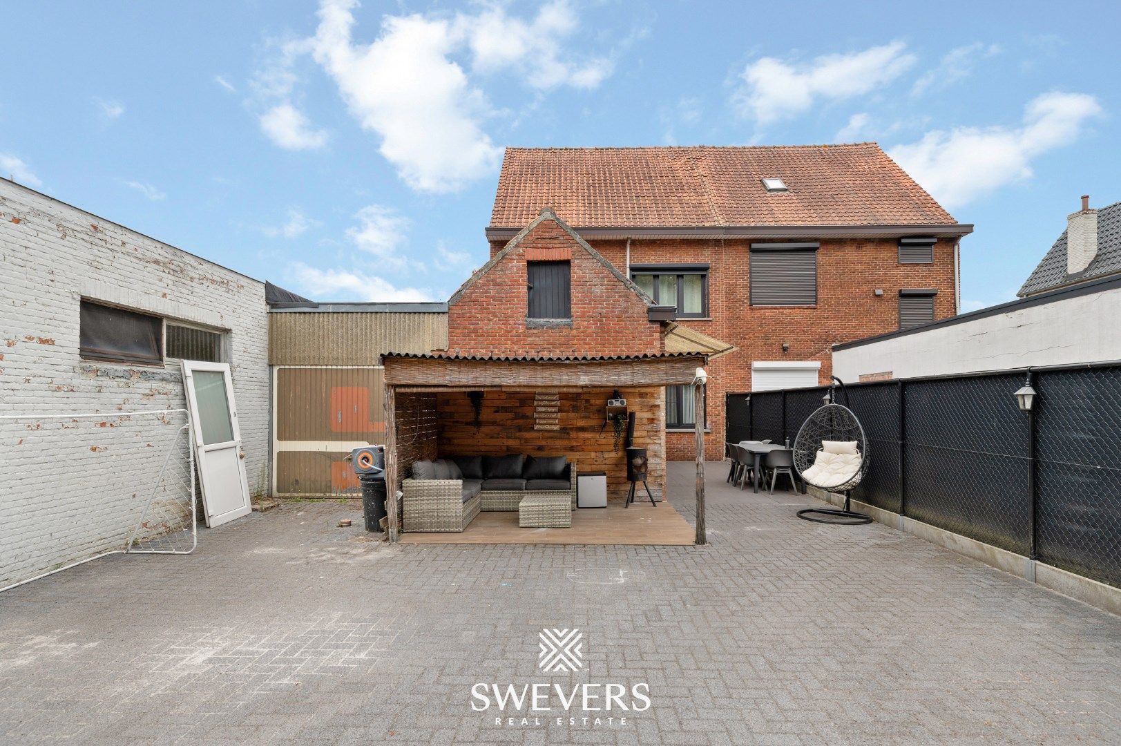 Charmante woning met Handelspand te Leopoldsburg foto 26