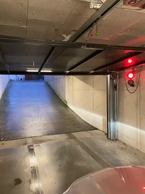 GARAGE/PARKING te BRUGGE foto 10