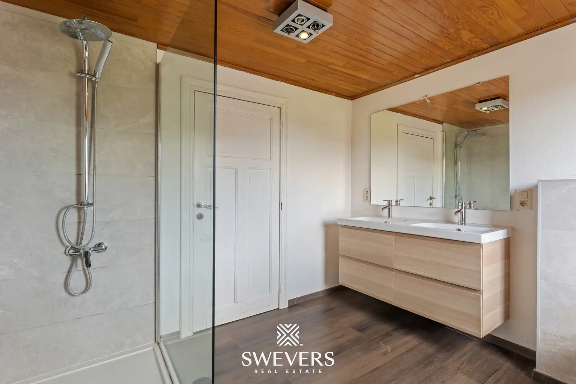 Charmante open bebouwing met 3 slaapkamers, zonnige tuin en renovatiepotentieel foto 18