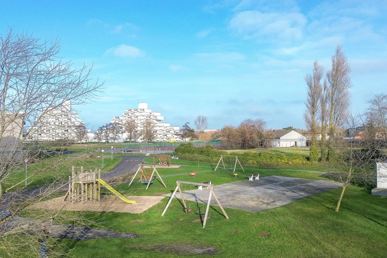 Verzorgd éénslaapkamerappartement met terras en staanplaats in Vosseslag foto 19