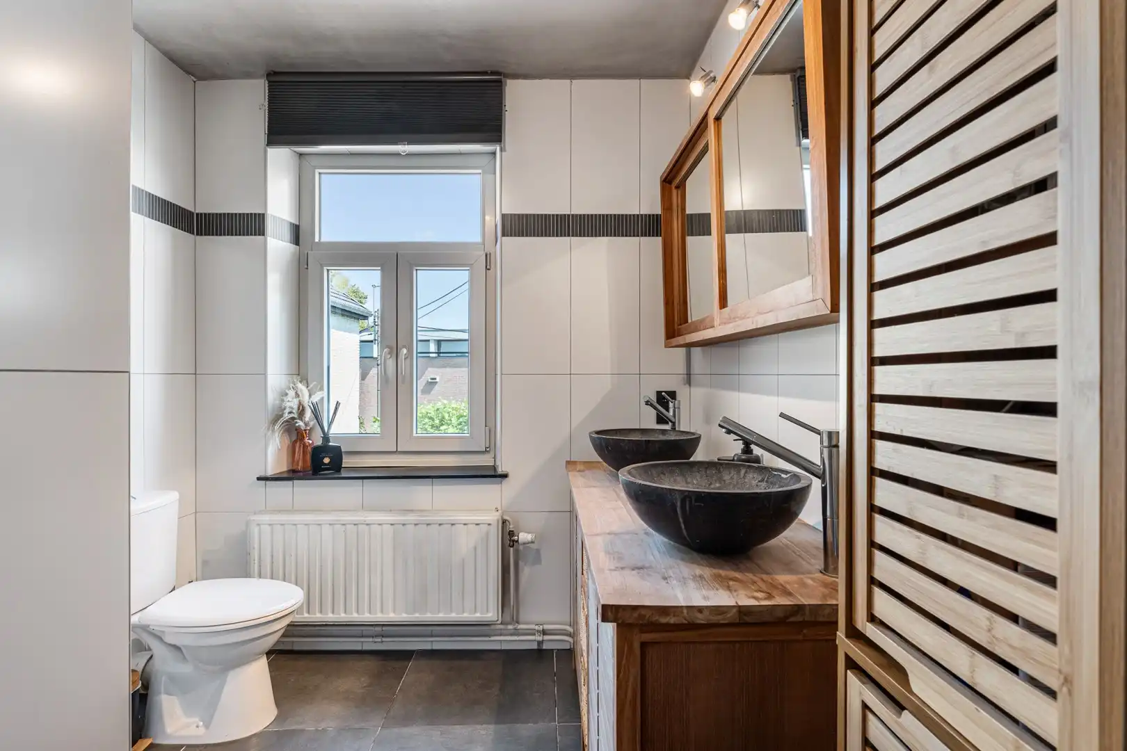 Karaktervolle gerenoveerde hoeve met 576 m² woonoppervlakte op 28a 02ca in Landen-Walshoutem. foto 31