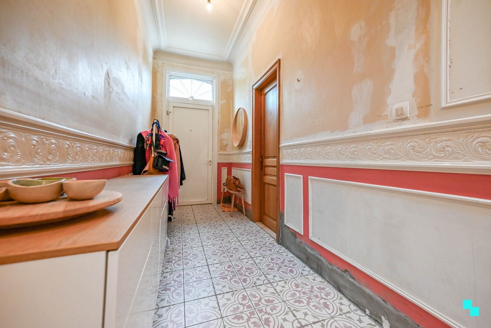 Ruime ééngezinswoning met drie slaapkamers nabij centrum Rumbeke foto 3