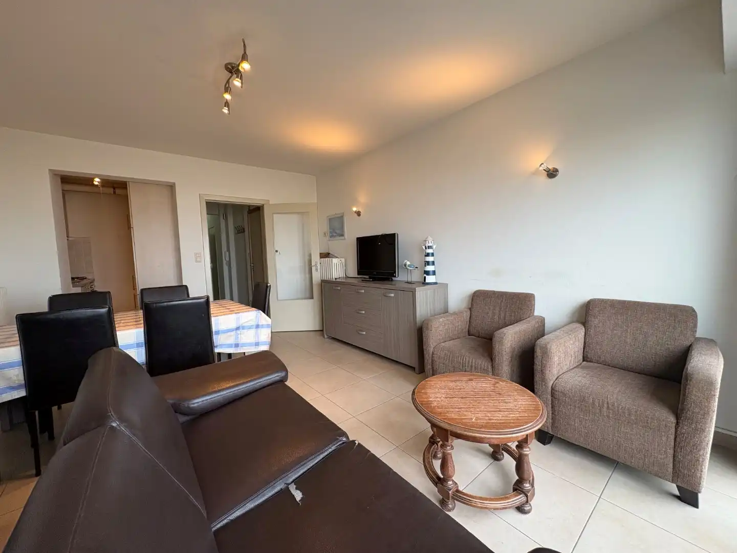 Gelijkvloers appartement te koop op de zeedijk van Koksijde foto 17