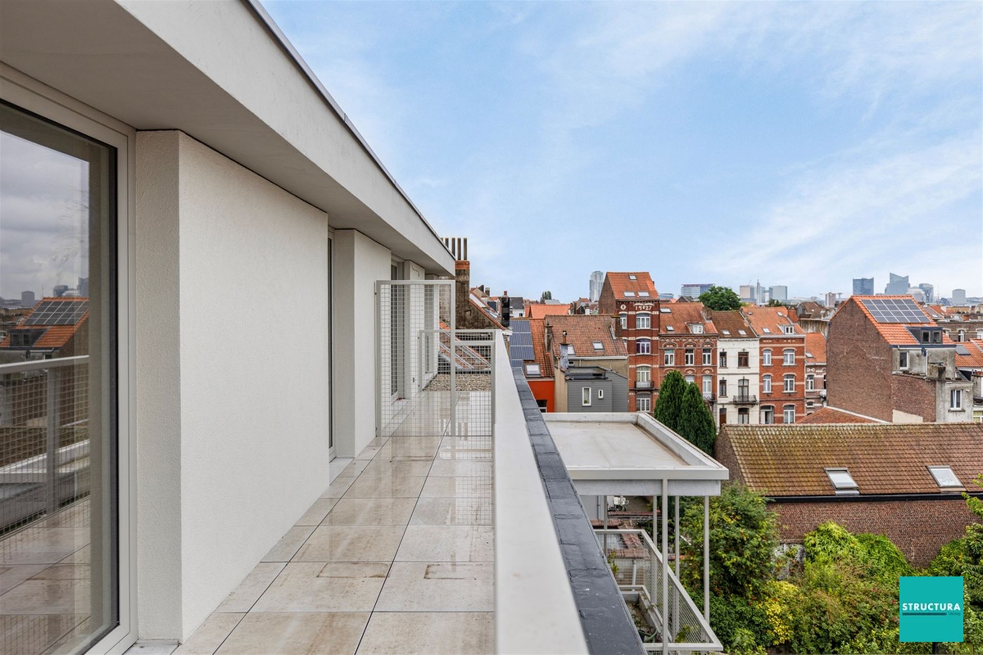 Prachtige duplex appartement met panoramisch uitzicht te Koekelberg. foto 18