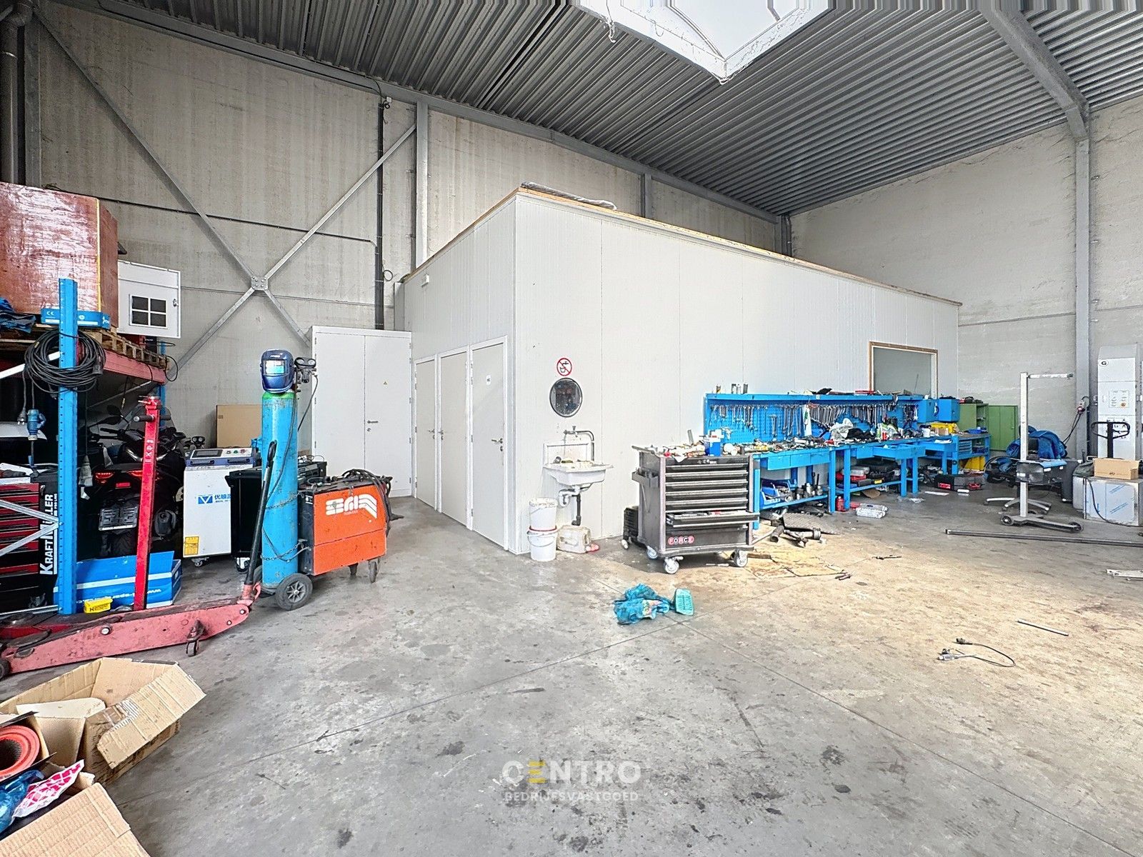 Recent bedrijfsbouw (°2021) op 1.930m2 te Eede! foto 9