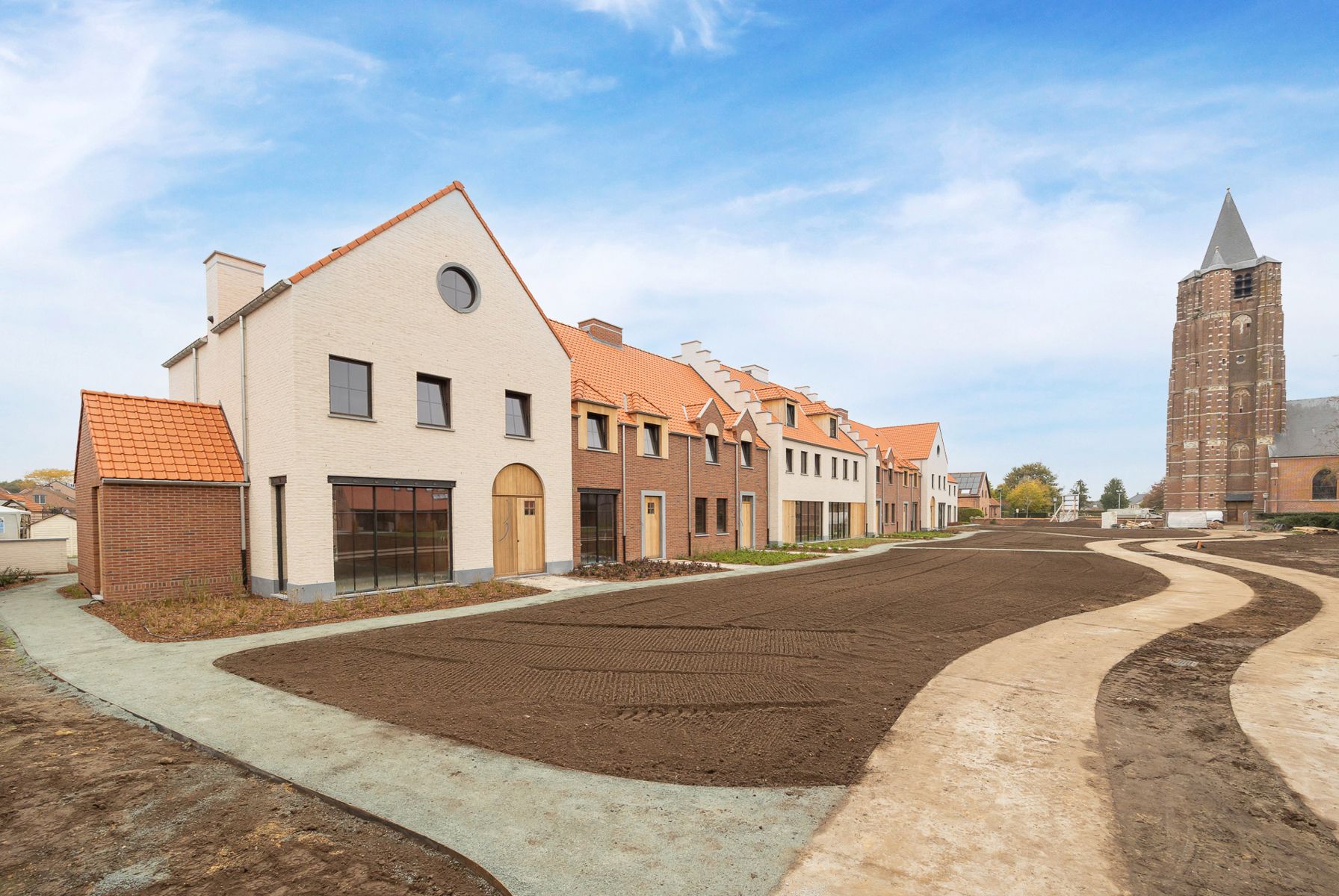Stijlvol wonen in de schaduw van de St-Michielskerk. foto {{pictureIndex}}