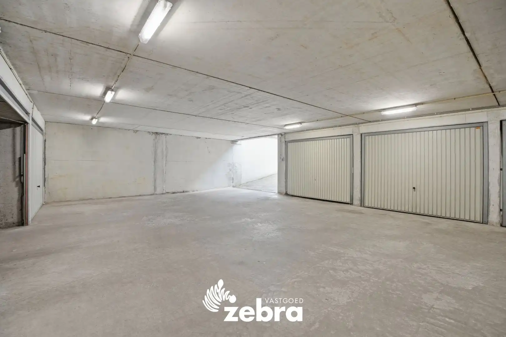 Gelijkvloers 2-slaapkamerappartement met terras en garage in centrum Tielt! foto 15