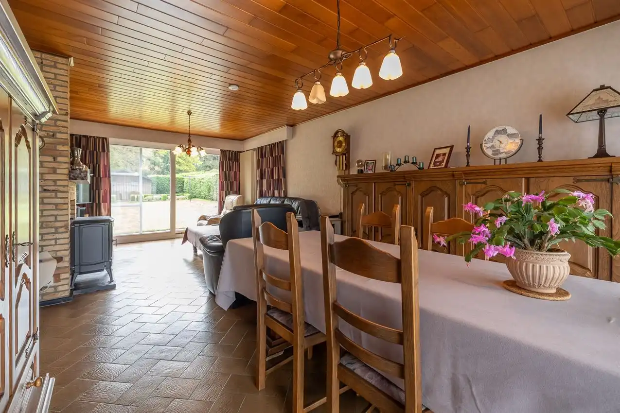 Charmante gelijkvloerse woning met 3slk,  tuin en garage foto 10