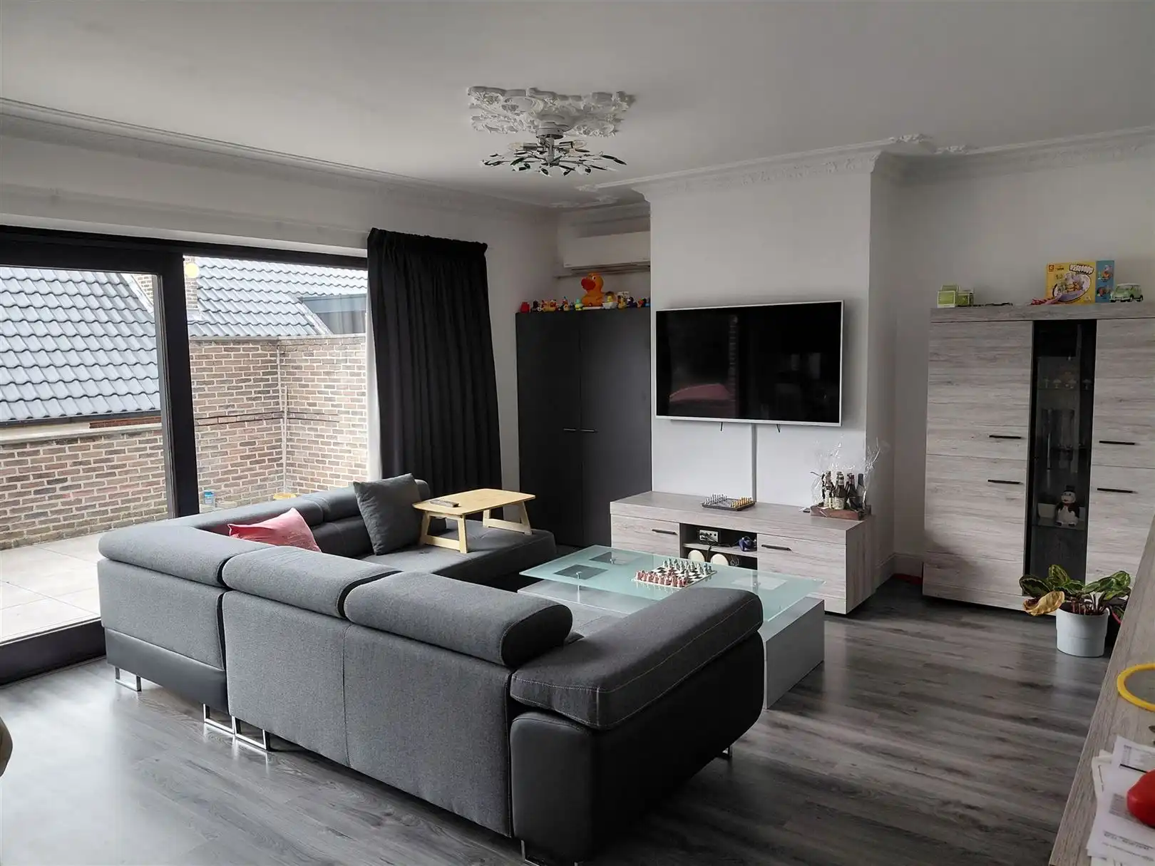 TE HUUR: Duplex-appartement met 2 slaapkamers te Zolder! foto 2