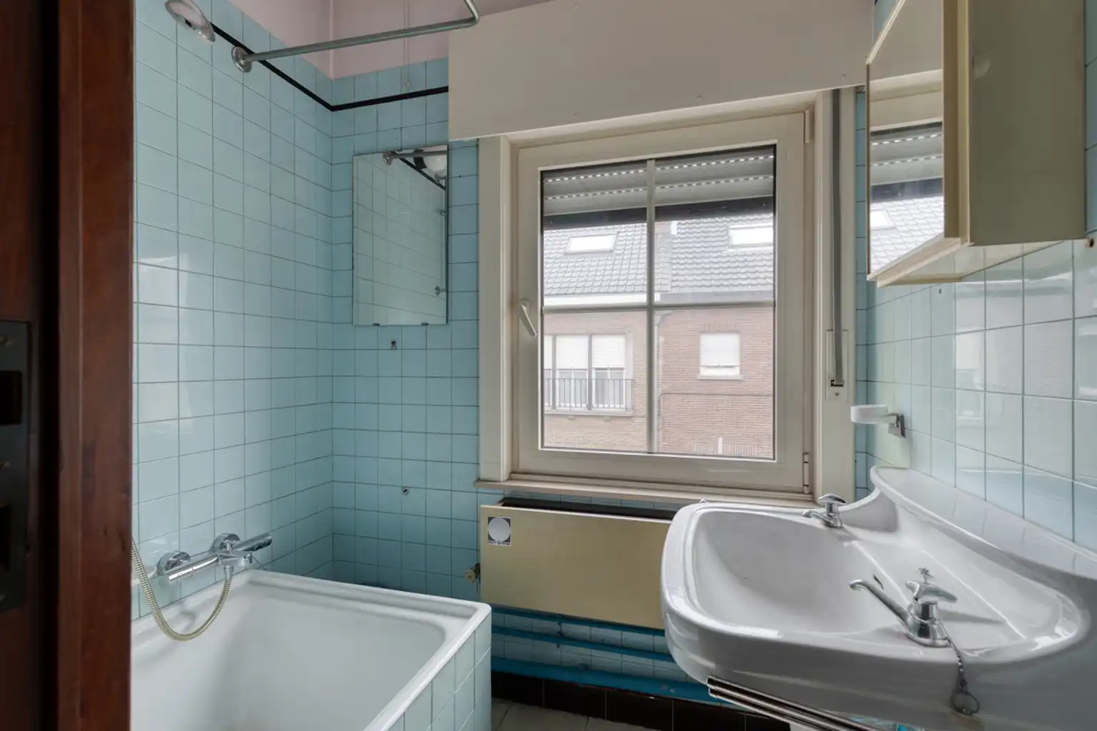 Te moderniseren, charmante tweegevelwoning met tuin foto 11