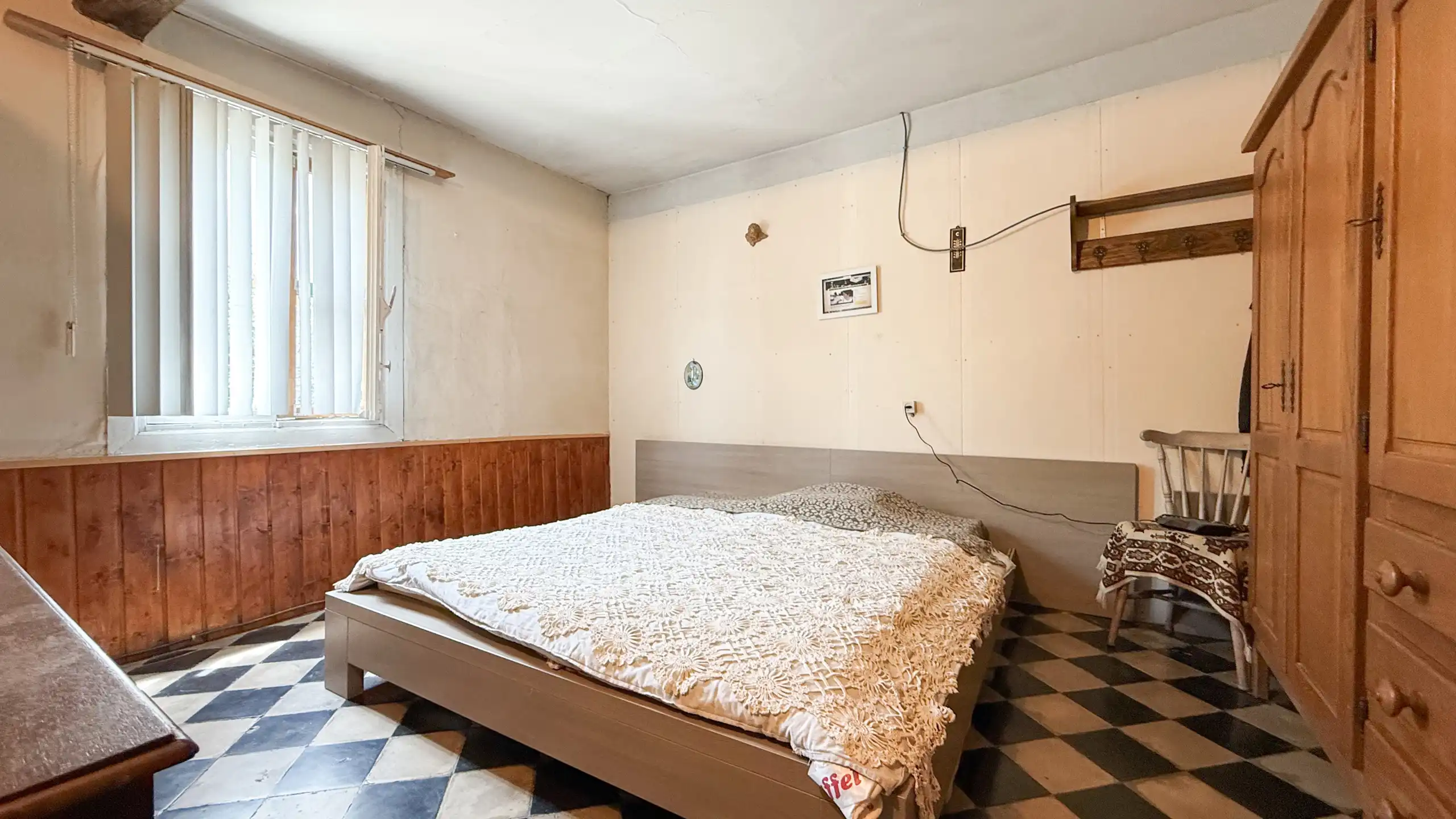 Authentieke hoeve met perceel van 68are en 2slpks! foto 10