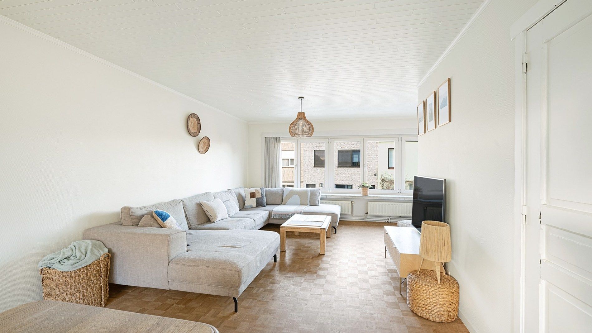 Grote woning met garage en tuin vlakbij Brugge foto 14