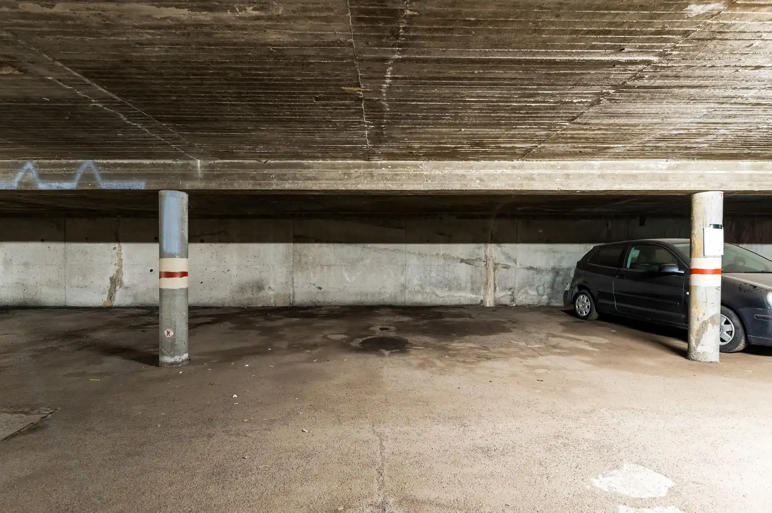 Lichtrijk appartement met 2 slaapkamers en ondergrondse parkeerplaats foto 12
