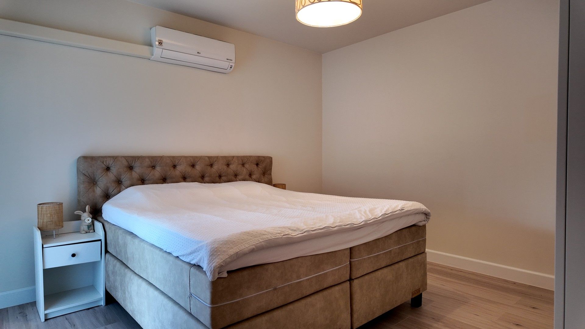APPARTEMENT MET 2 SLKPS TE KOOP - HARTJE MAASMECHELEN foto 11