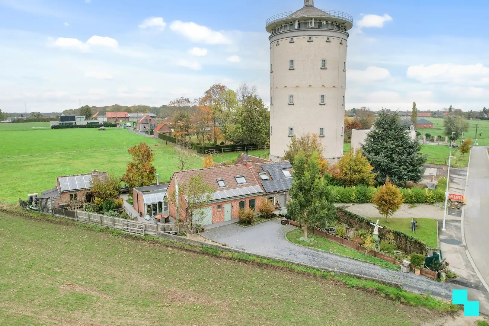 Landelijk en groen gelegen ééngezinswoning met vergezichten te Gullegem foto 3