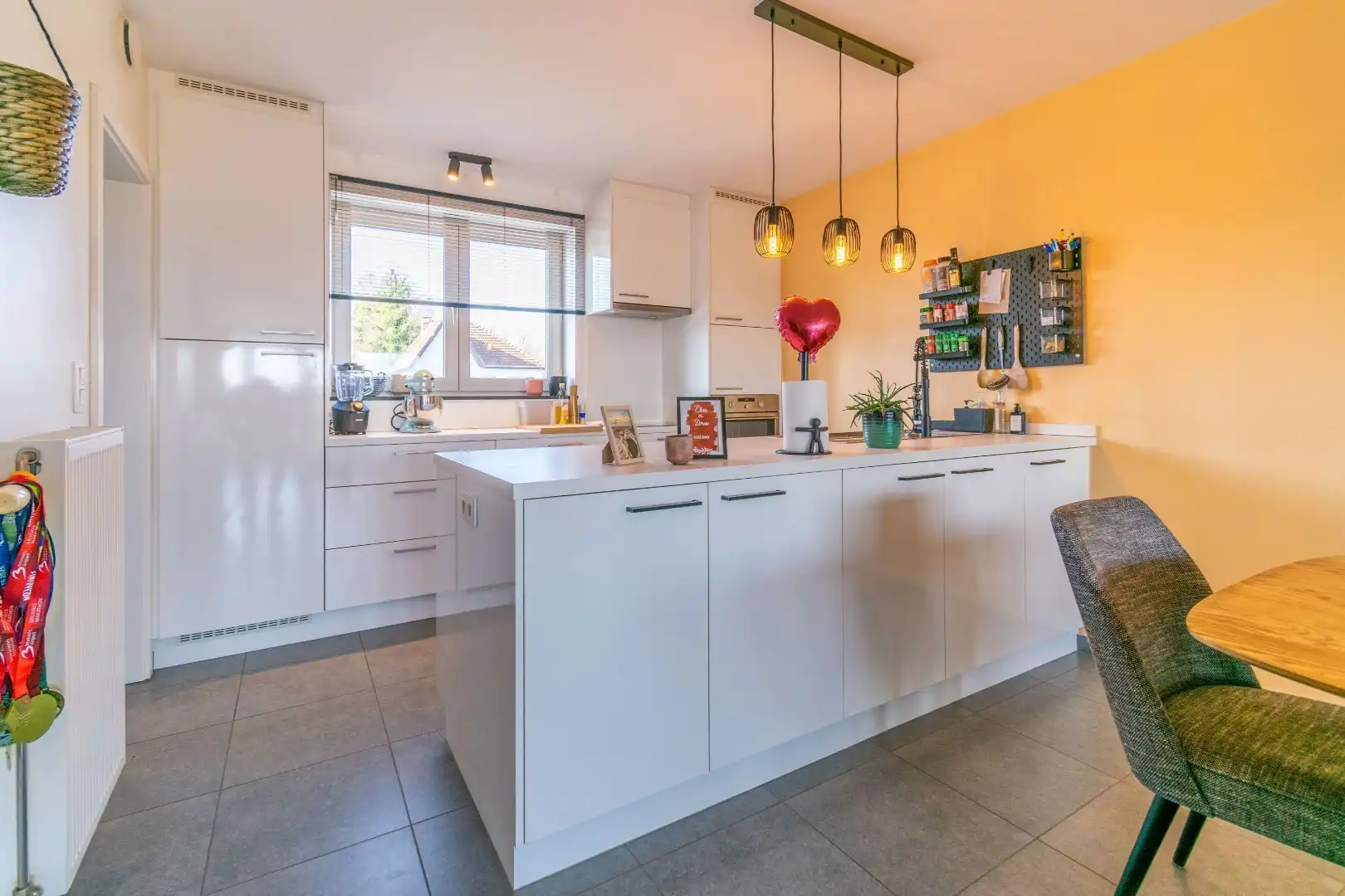 Een ruim en perfect onderhouden appartement! foto 12