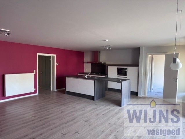 Ruim appartement met 2 slpkm foto 4