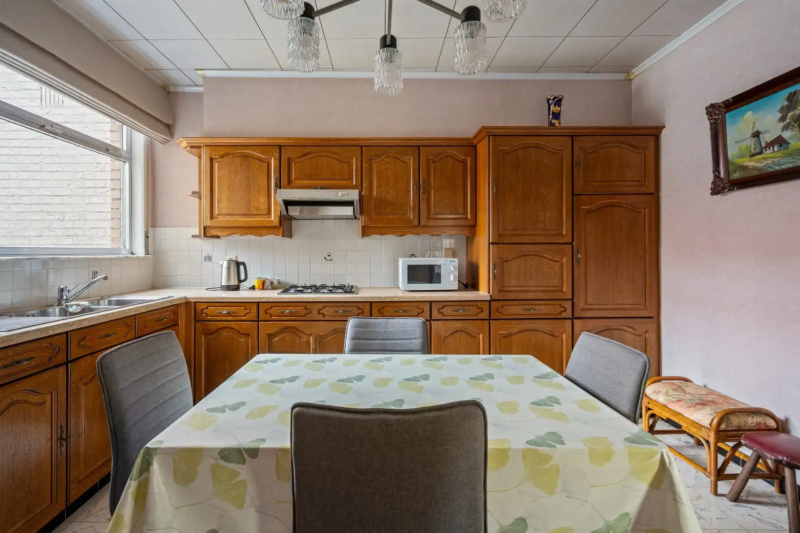 Op te frissen woning met 3 slaapkamers, garage en tuin. foto 10