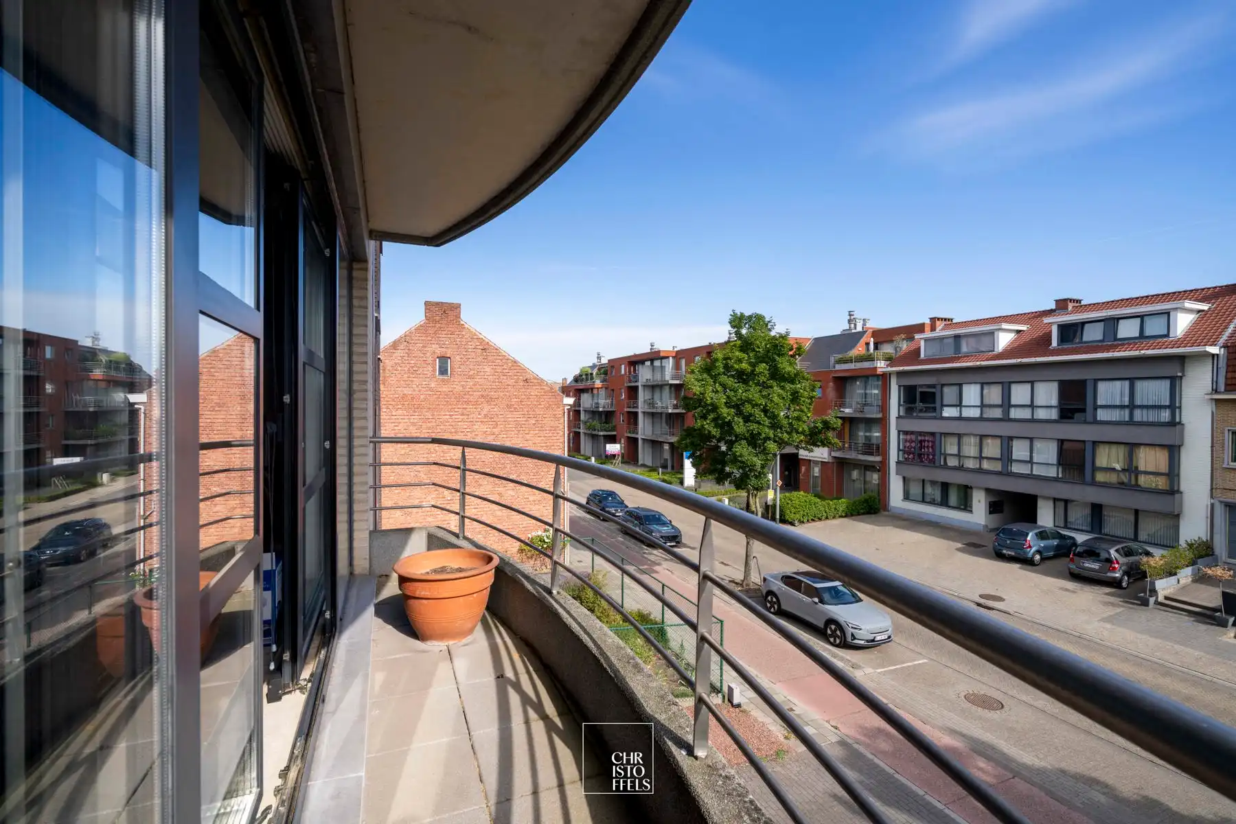 Ruim één slaapkamer appartement aan de stadsrand in Hasselt! foto 6