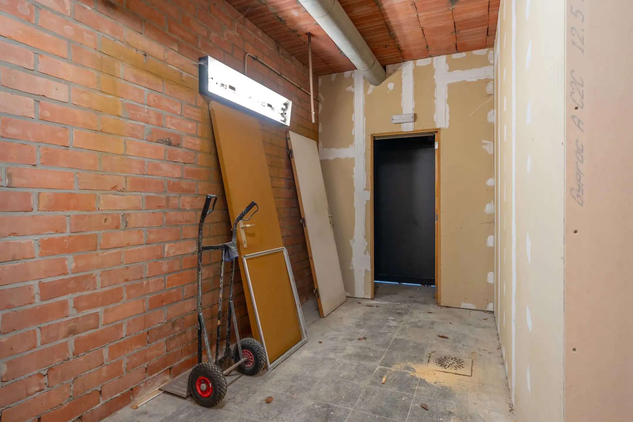 Handelspand met garage, gelegen op topligging te Vosselaar! foto 13