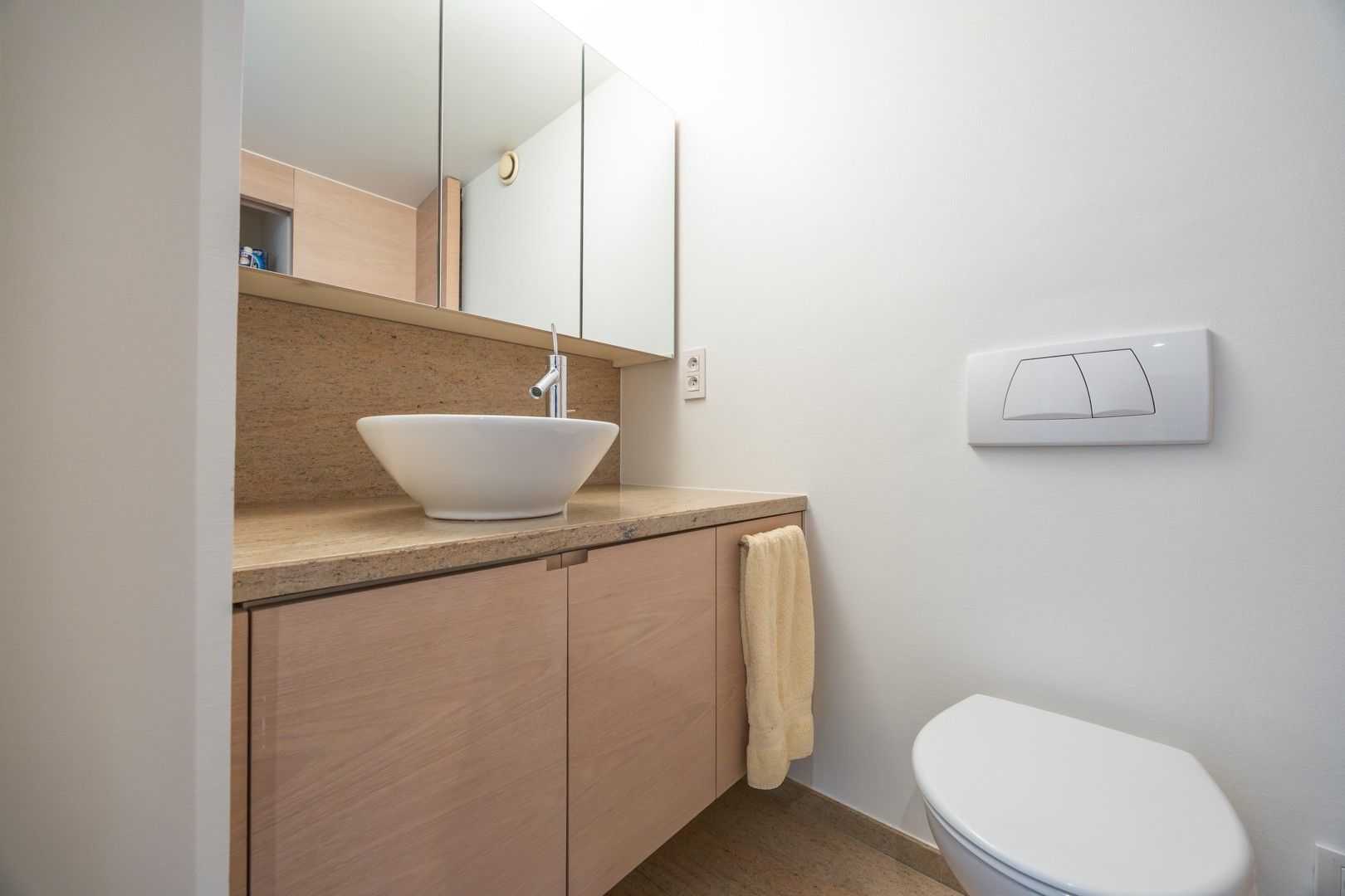 WESTHILL 05.01 foto 14