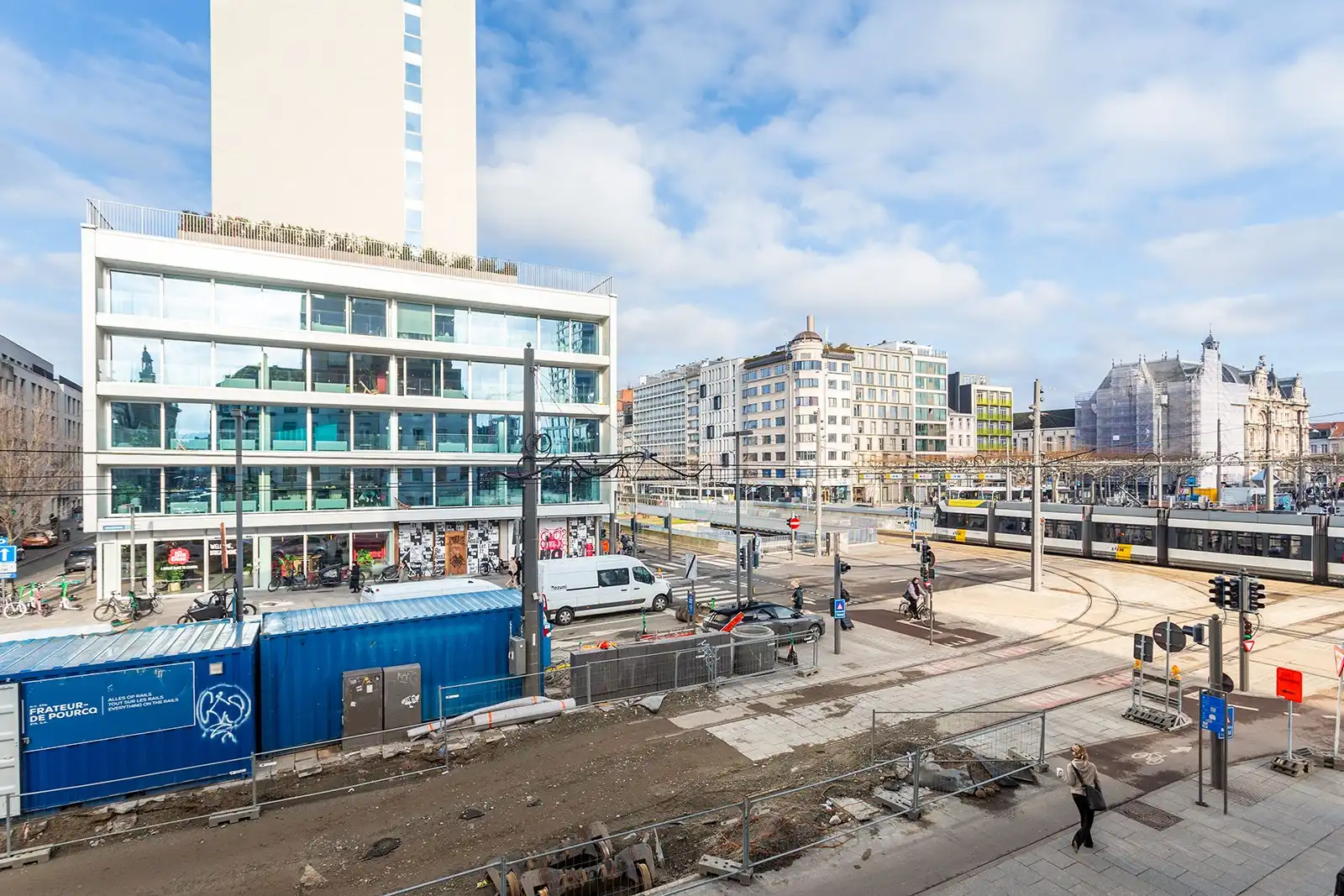 Handelshuis met veel mogelijkheden foto 21