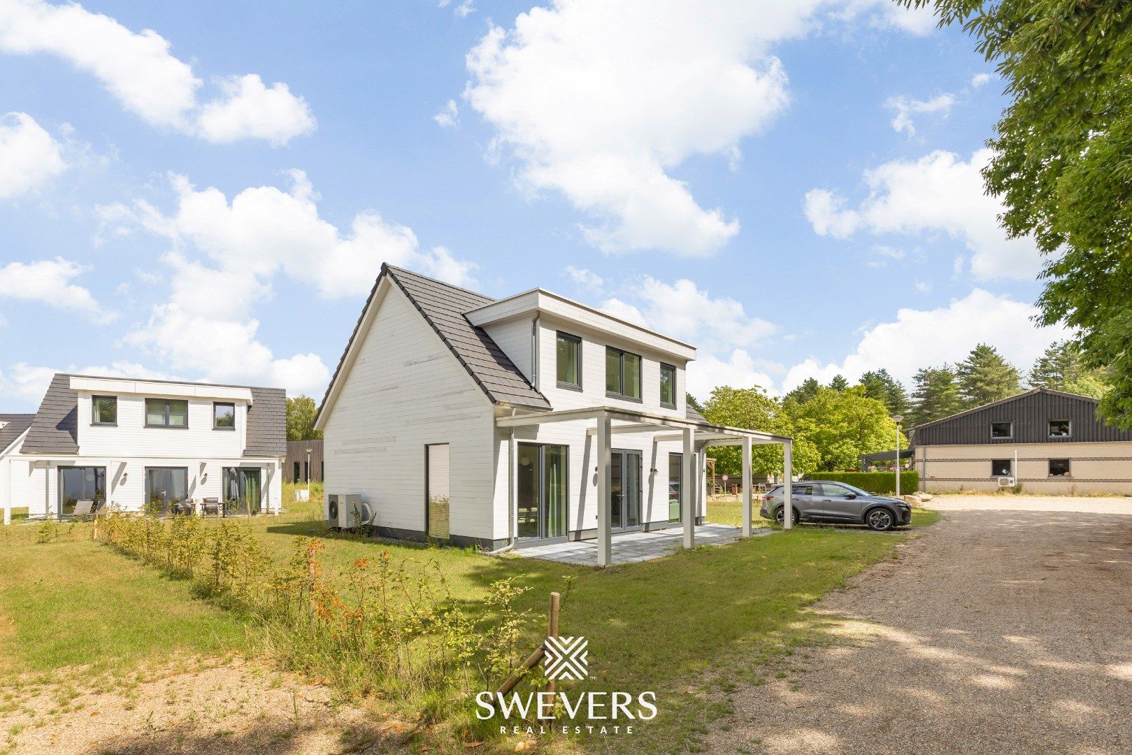 Zorgeloos investeren – Luxueuze nieuwbouwvakantiewoning te Landal Mooi Zutendaal foto {{pictureIndex}}