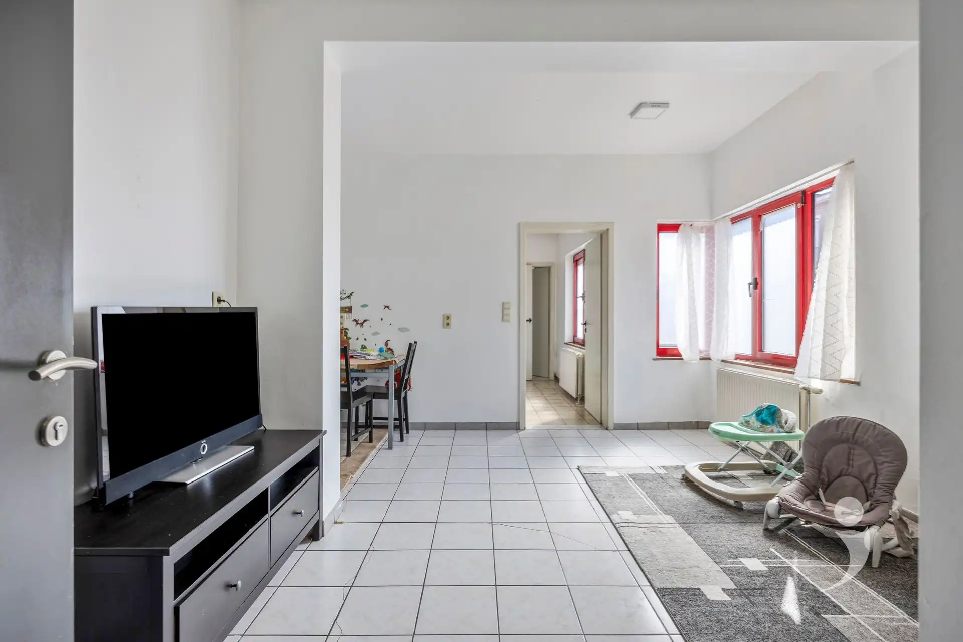 Interessante opbrengsteigendom met drie appartementen foto 4
