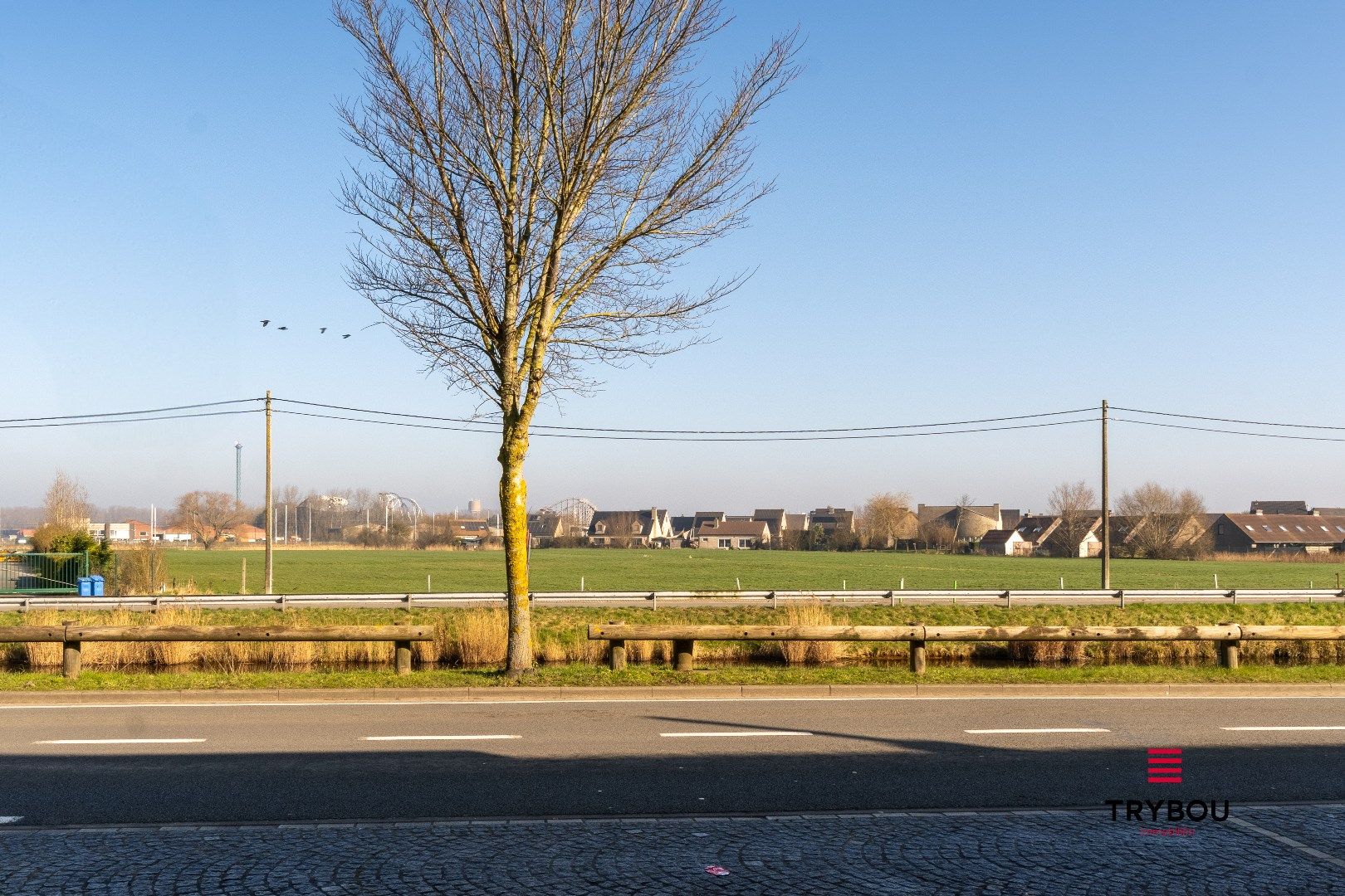 Commercieel pand met woonmogelijkheden op uitstekende ligging foto 19