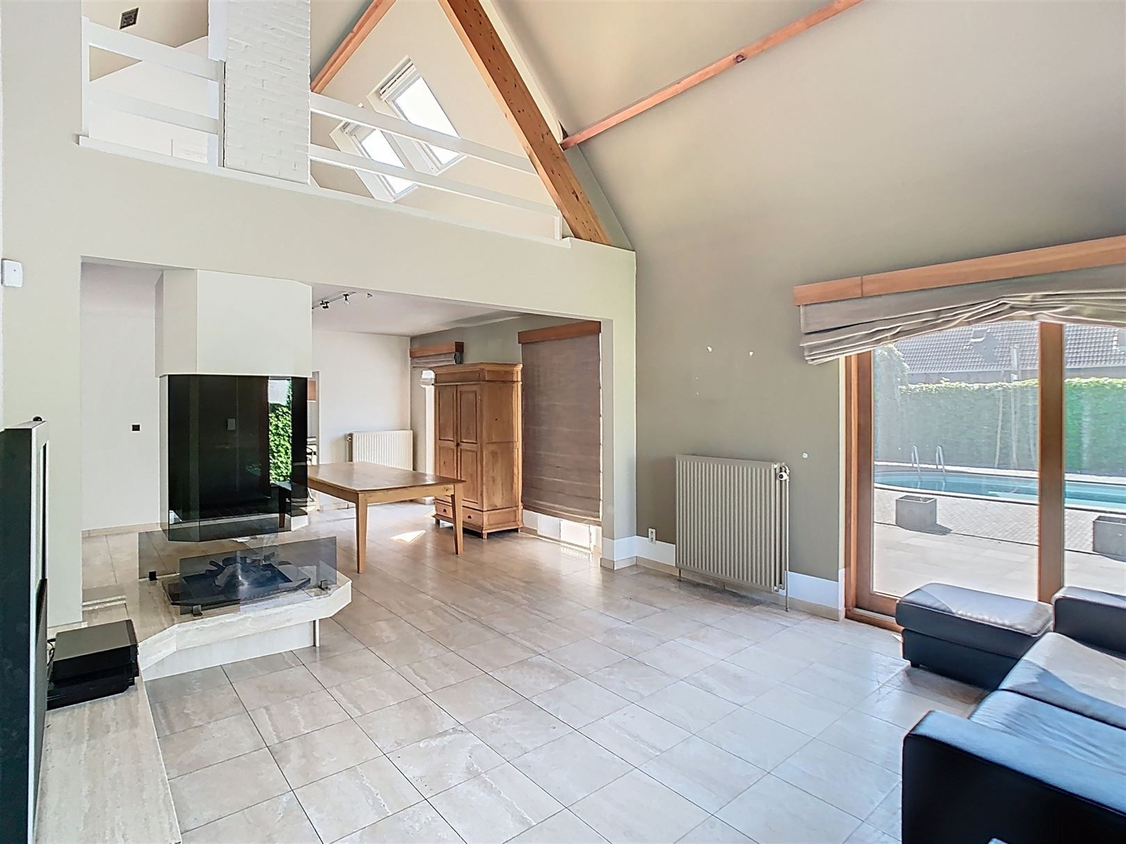 landelijk gelegen huis met zwembad en 3 slaapkamers! foto 2
