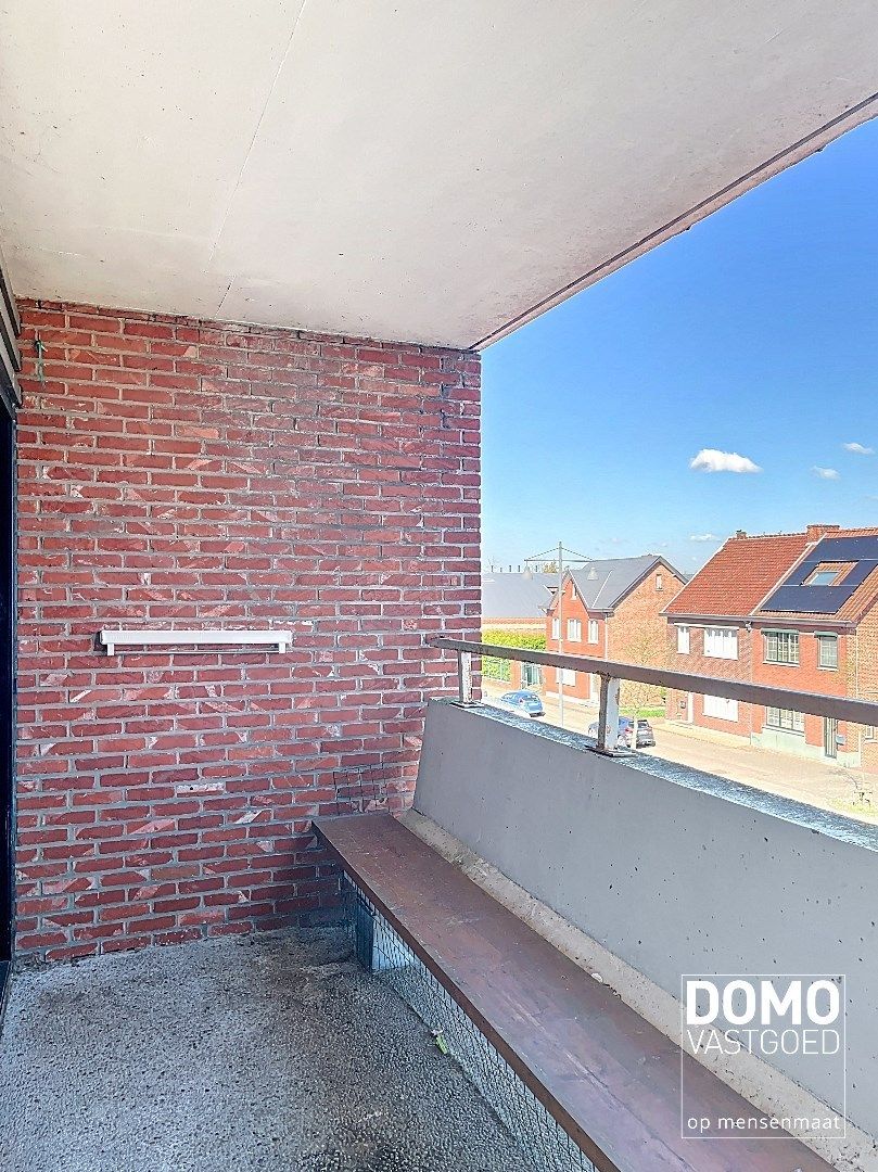 APPARTEMENT MET TERRAS IN HET CENTRUM VAN KERMT foto 14